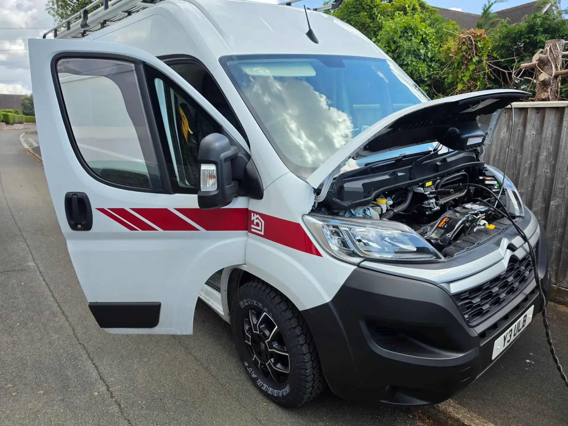 Citroën Relay van with the bonnet up mid-remap at a customer’s home